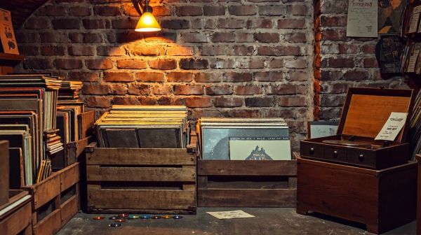 Top 10 des vinyles rares à dénicher dans les disquaires underground